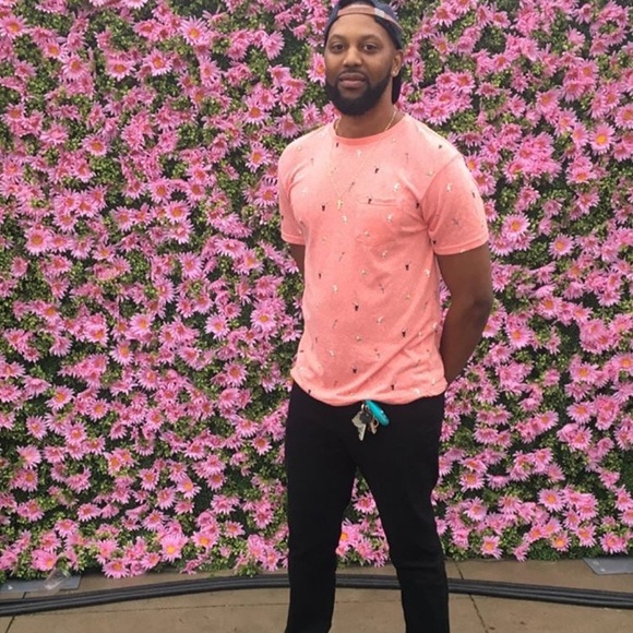 Meet your Posher, Sujae - Picture 2 of 3